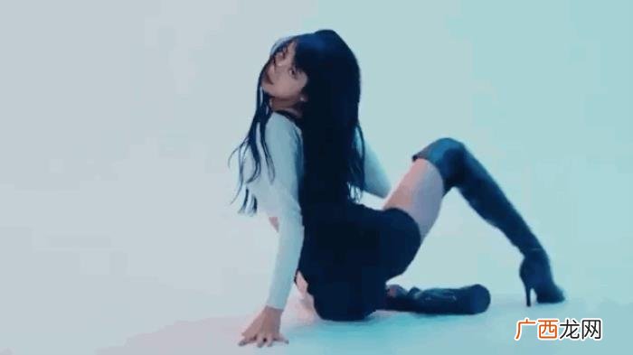 宋茜过膝靴，宋茜短裙+Lisa过膝靴=怪好看的你也行