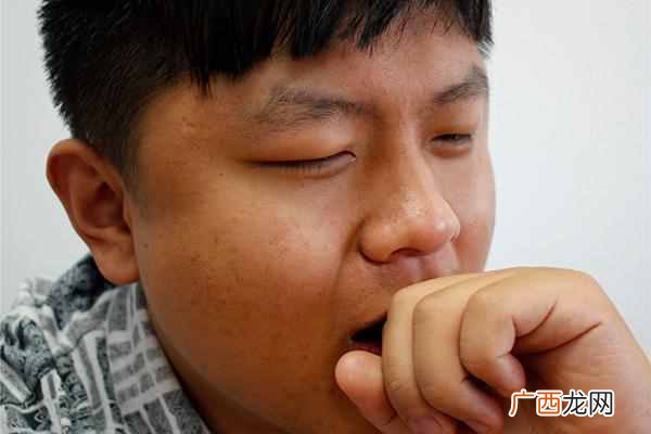 人为什么会打哈欠？打哈欠会传染是咋回事？