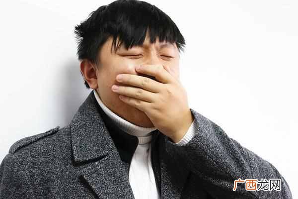 人为什么会打哈欠？打哈欠会传染是咋回事？