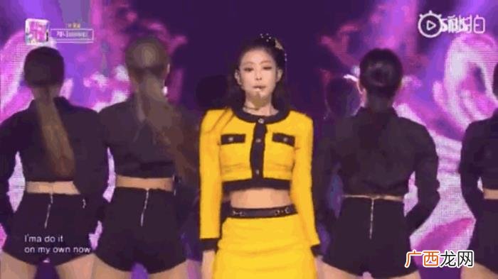 宋茜造型师，宋茜、Lisa的衣服都被造型师剪了