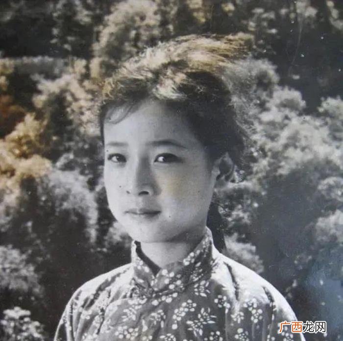 川渝女明星，这12位川渝女明星全部都是高颜值