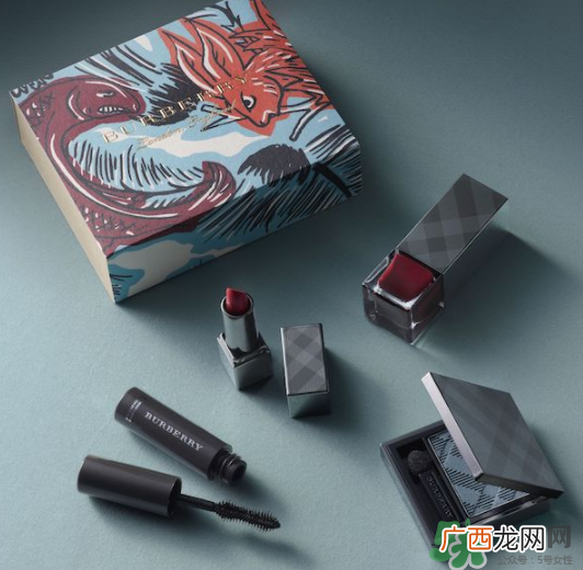 Burberry巴宝莉彩妆套装Beasts Beauty Box多少钱_有什么
