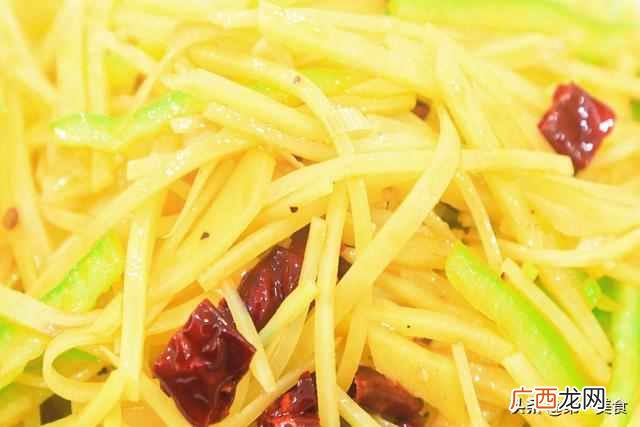 饭店的酸辣土豆丝为啥好吃？