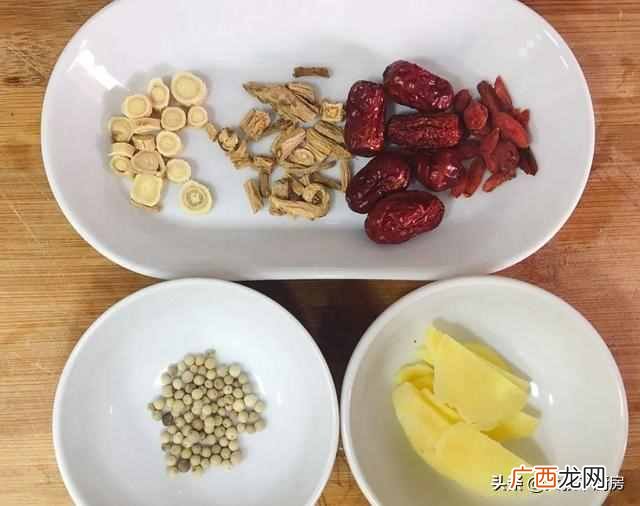 教你猪肚包鸡,香气扑鼻,鲜甜味美,超好吃