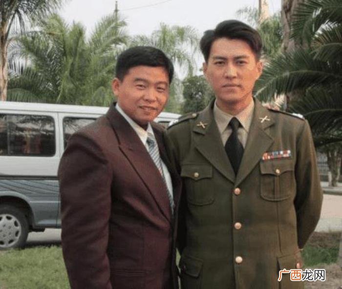 与明星合影，盘点横店龙套演员和各大明星的合影