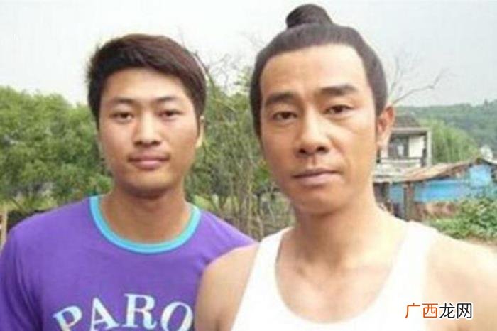 与明星合影，盘点横店龙套演员和各大明星的合影