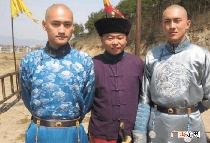 与明星合影，盘点横店龙套演员和各大明星的合影