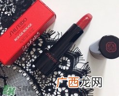 资生堂臻红唇膏怎么用_资生堂臻红唇膏怎么打开