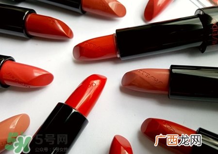 资生堂臻红唇膏怎么用_资生堂臻红唇膏怎么打开