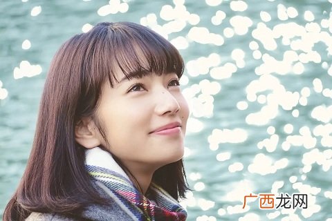 女生约会时不说话，怎么打开她的话匣子？