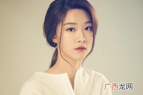 相亲多久接吻合适？太快接吻可不是好事