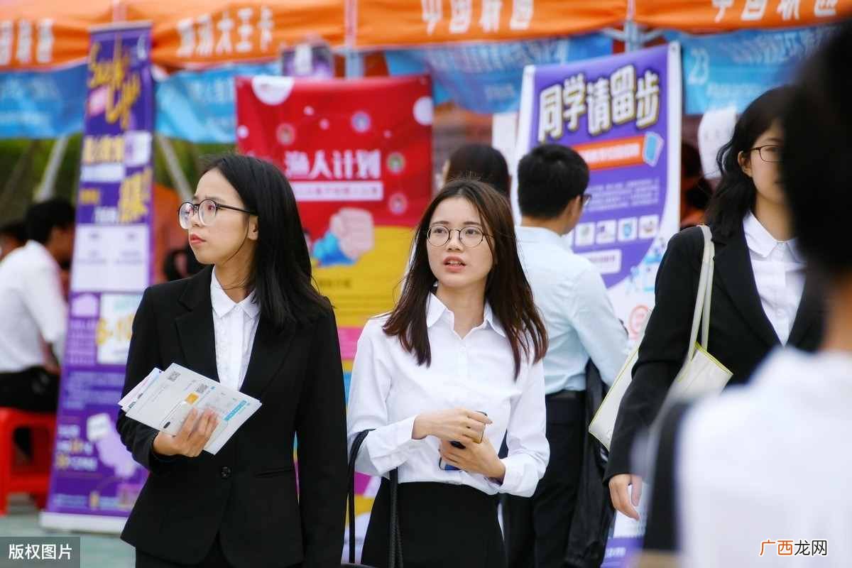 大学生赚钱好项目？针对大学生群体的赚钱项目