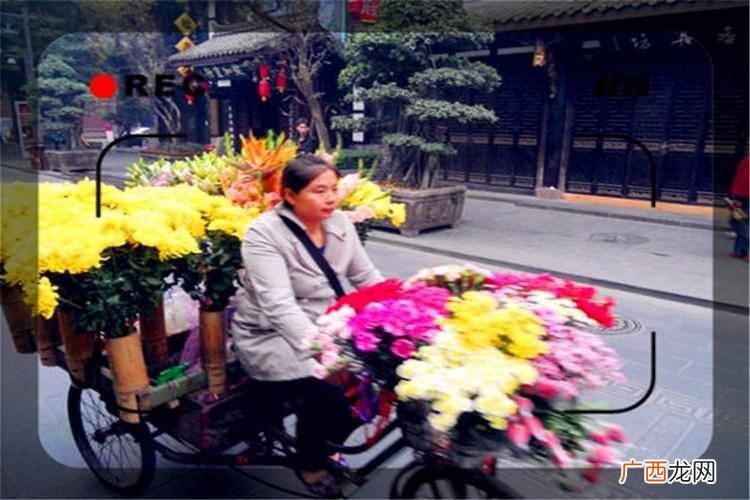 现在做什么生意赚钱啊？能稳妥赚钱的小生意