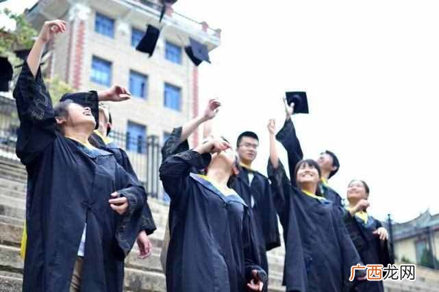 学习委员的职责？二把手到底是副班长还是学习委员？