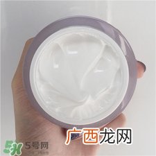 素颜霜为什么会浮粉?为什么涂素颜霜会起皮?