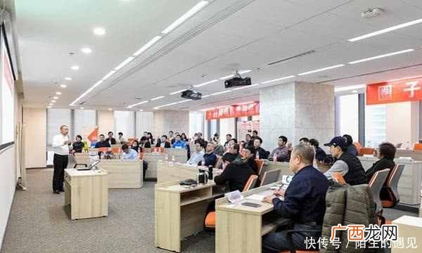 马云说未来赚钱的行业?未来最吃香的3大行业,挣钱不是问题!