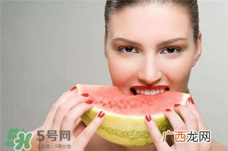 西瓜可以做面膜吗?西瓜汁可以做面膜吗?