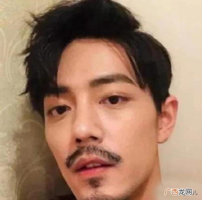 肖战的胡子，李现、鹿晗、肖战等明星留胡子照片曝光
