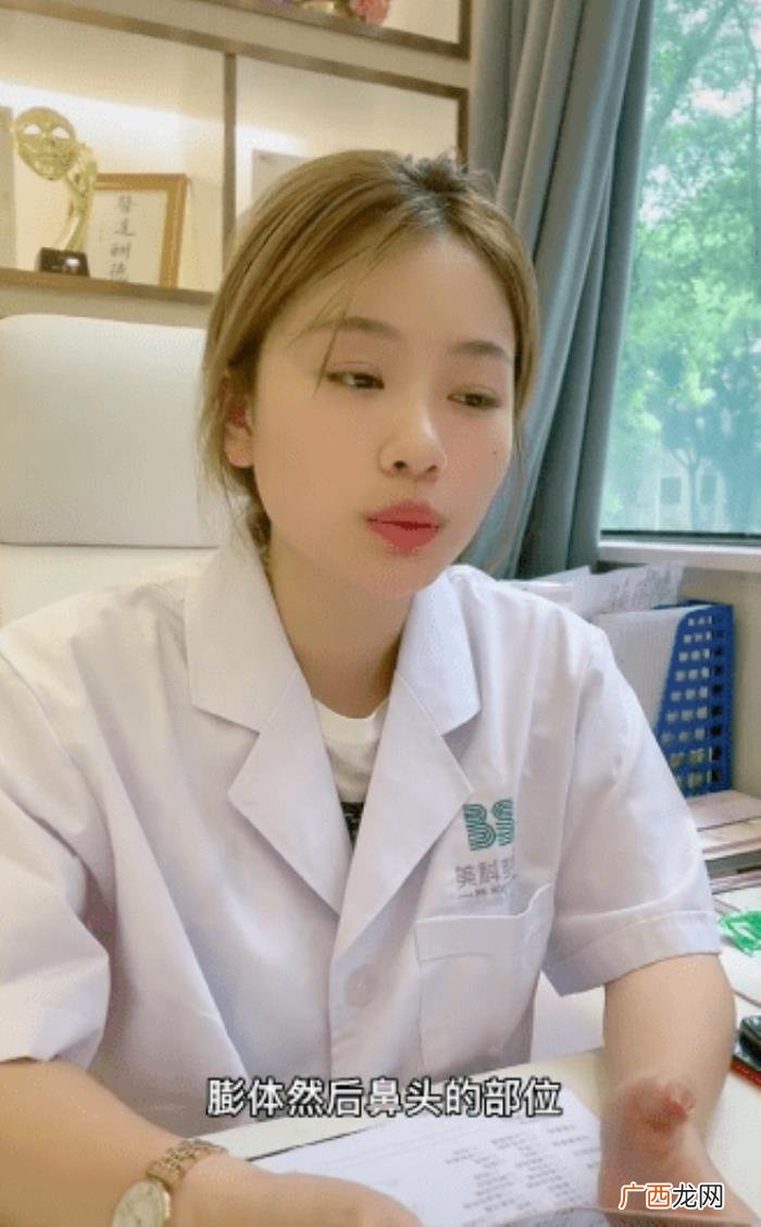 整过的鼻子，整容医生直言孙一宁动过鼻子整容痕迹明显