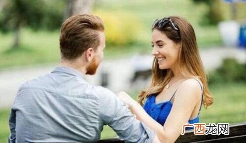 和相亲女生第二次见面就牵手合适吗？