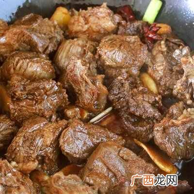 红烧土豆牛肉？红烧牛肉土豆&amp;amp;#65512;秘制美食