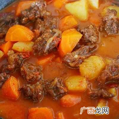 红烧土豆牛肉？红烧牛肉土豆&amp;amp;#65512;秘制美食