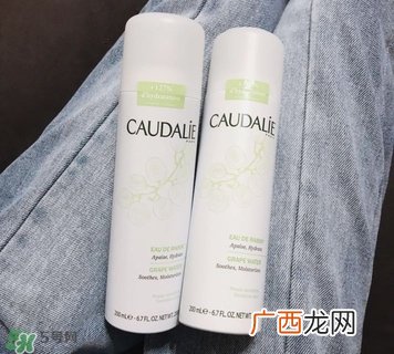 皮肤缺水有哪些症状 补水的护肤品推荐