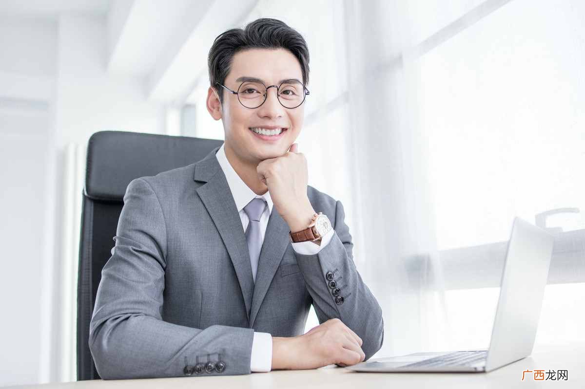 扫码赚钱？揭秘扫码赚钱街头超市商场门口微信扫码送礼品是怎样赚钱