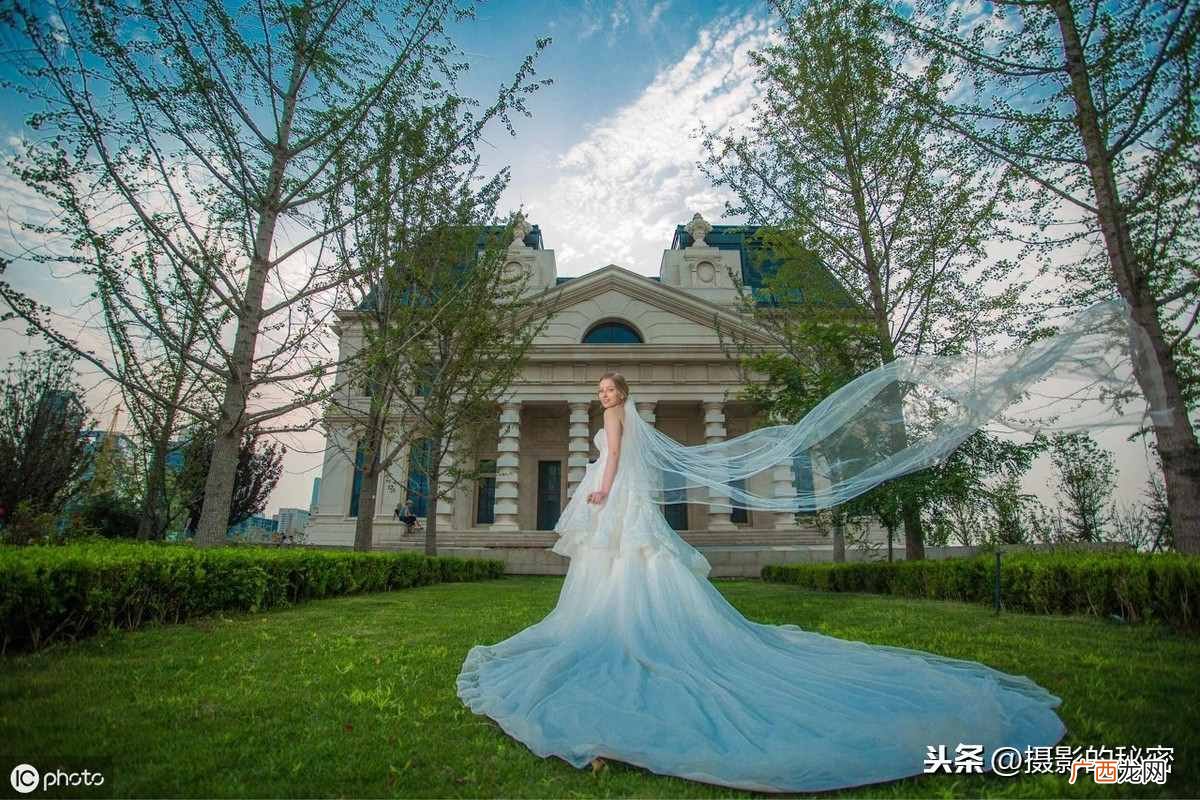 摄影赚钱？玩摄影花那么多钱，怎么做才能赚钱？