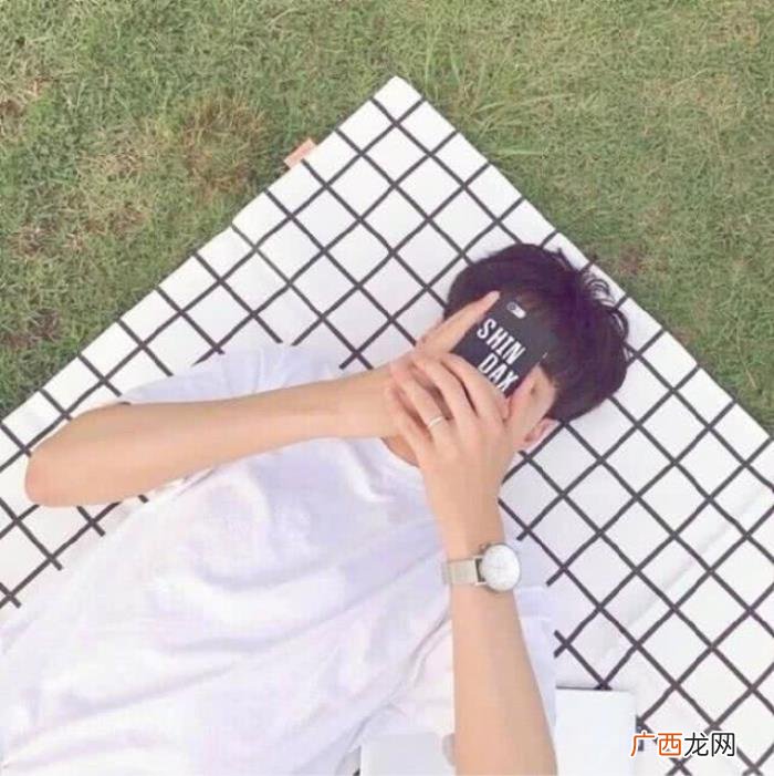 给女朋友说一些感动的话,让女朋友感动到哭的23句情话