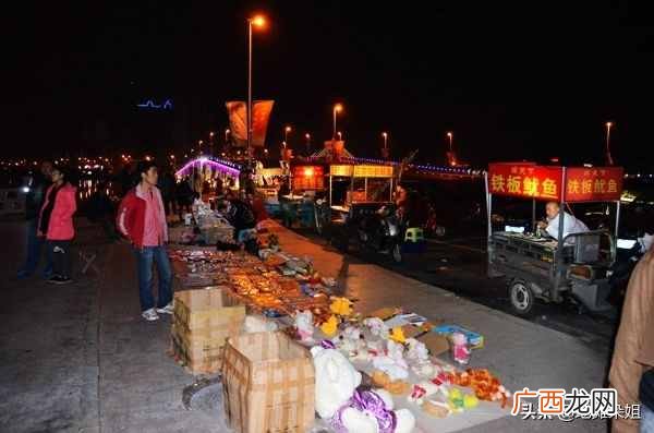 摆地摊赚钱？新手摆地摊想赚钱