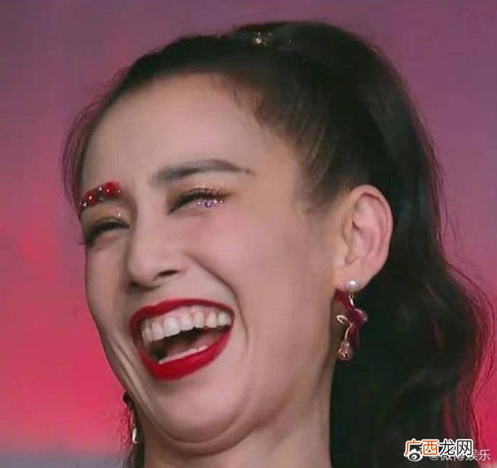 黄圣依微博，黄圣依撞脸姚明大笑表情包冲上微博热搜