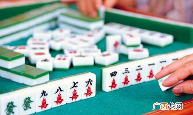 赚钱游戏棋牌？什么麻将游戏可以赚钱？
