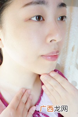 ysl按摩棒怎么用？ysl按摩棒使用方法