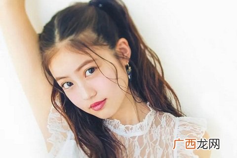 和女孩子约会牵手技巧，轻松升级你们的关系