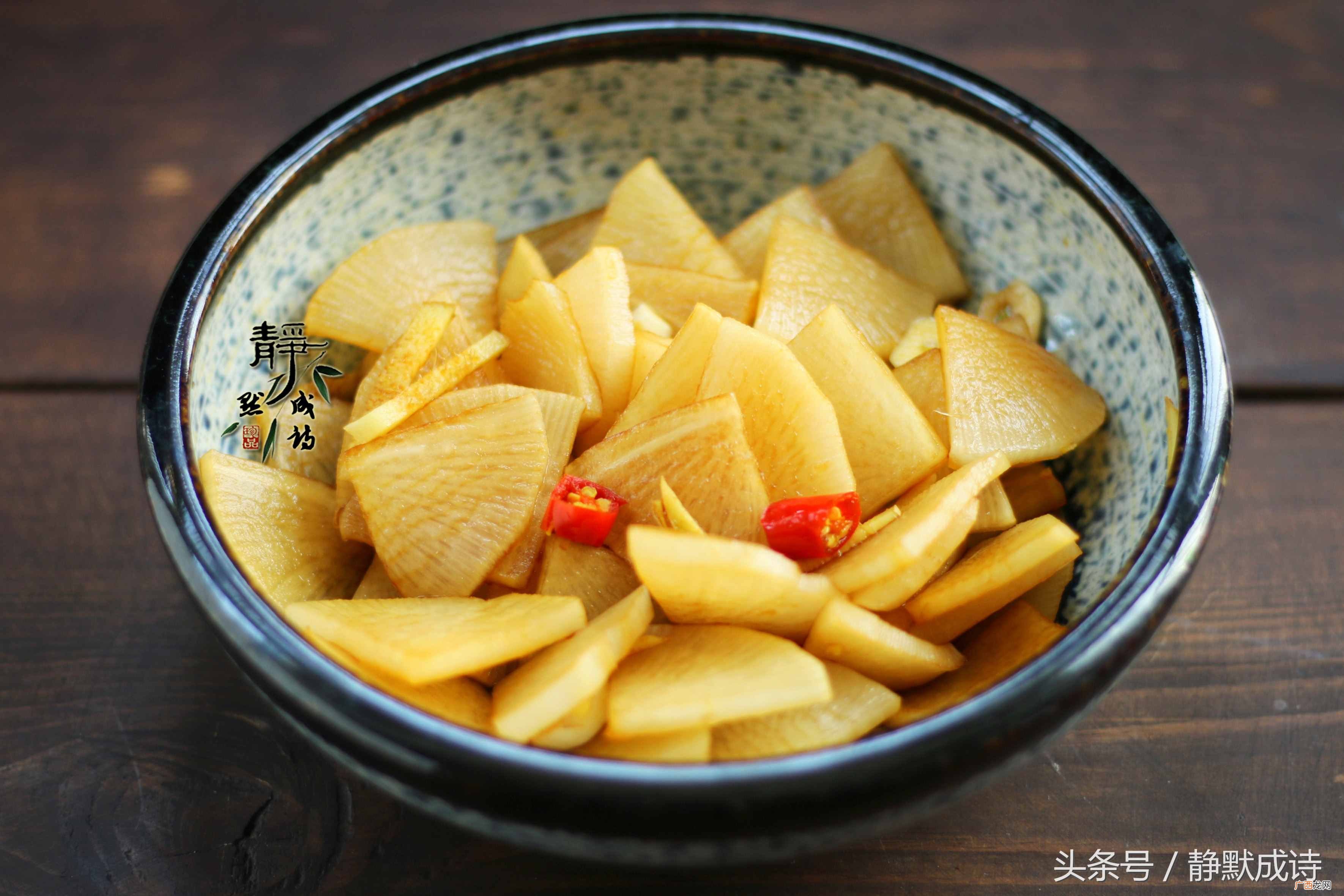 萝卜咸菜的腌制方法？白萝卜咸菜这样腌，两个小时就能吃
