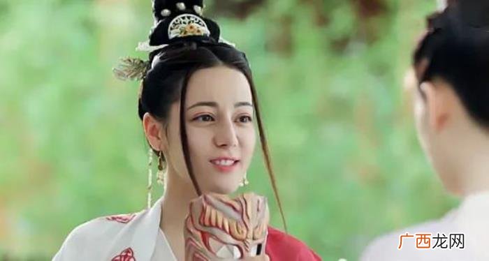 迪丽热巴演什么电视剧出名的，迪丽热巴演过的电视剧