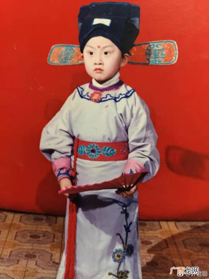 台下都是贾玲的老公，都是贾玲的功劳