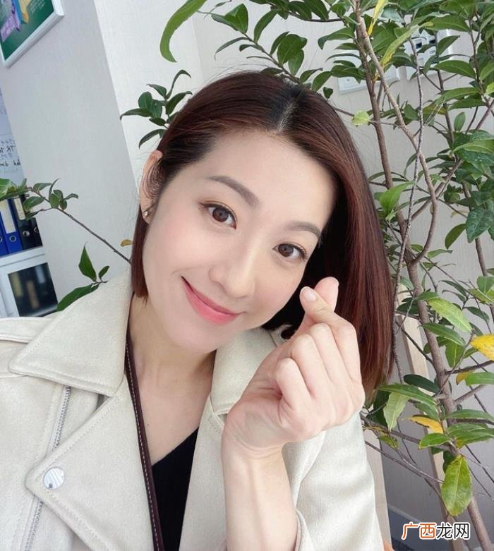 锁骨发懒人卷发烫发图片，不同款式的锁骨烫发