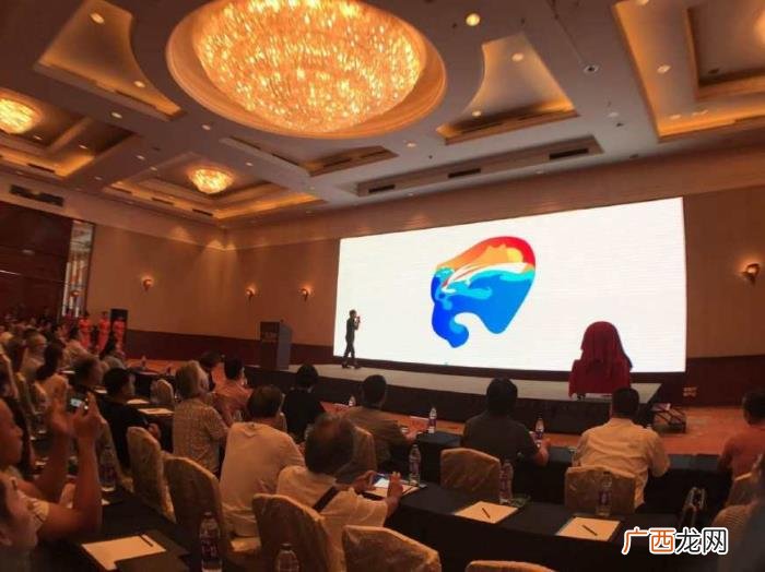 江疏影鹿晗，江疏影道出鹿晗关晓彤在一起的真相