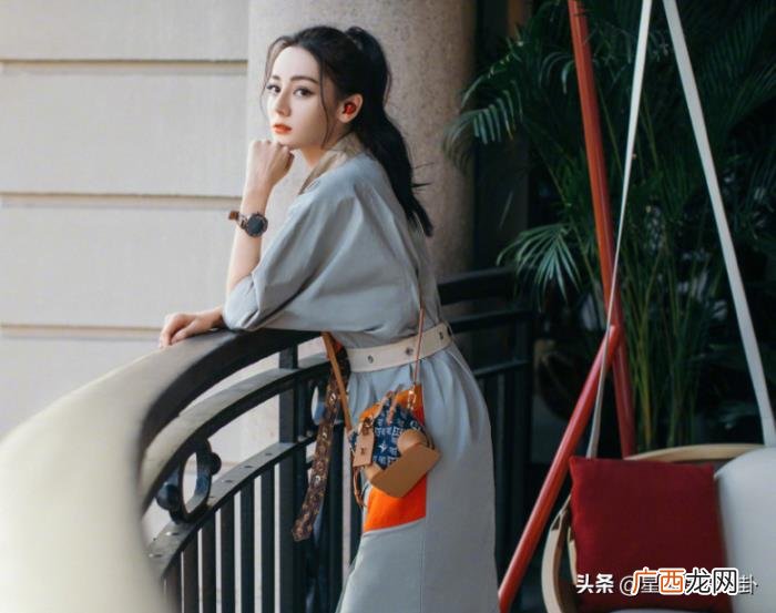 娱乐圈谁追过迪丽热巴，迪丽热巴被富二代求婚三年
