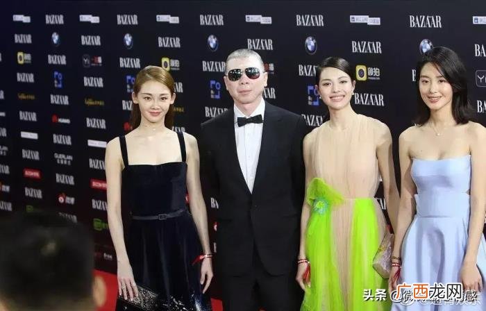 纯洁的女孩，冯小刚口中最纯洁的女孩杨采钰和她跨时代的爱情
