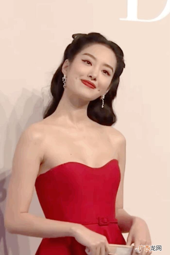 纯洁的女孩，冯小刚口中最纯洁的女孩杨采钰和她跨时代的爱情