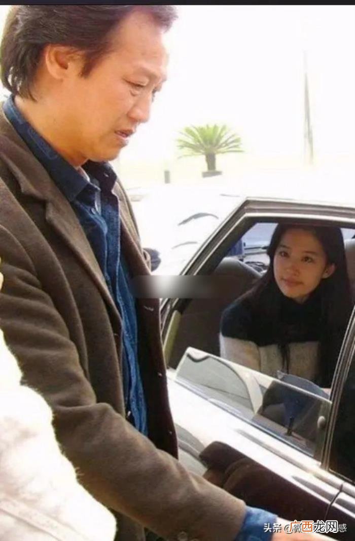 纯洁的女孩，冯小刚口中最纯洁的女孩杨采钰和她跨时代的爱情