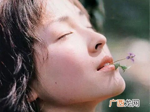 约会被女生拒绝后大方回复，高情商缓解尴尬