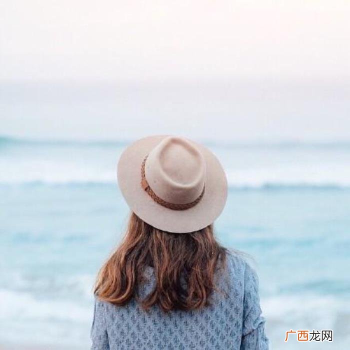 无奈心痛想哭的伤感句子 心里难受又无奈的句子