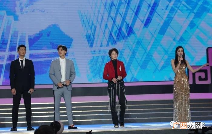蒋璐霞杜江，李易峰、迪丽热巴、杜江、蒋璐霞演唱