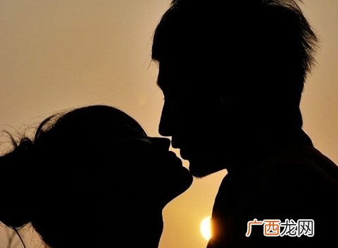 让女生愿意和你接吻的7个科学理由