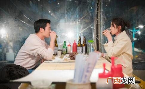 追女生是约会次次买单合适吗？可以买单但不是应该