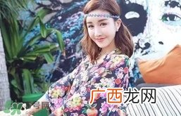 夏天头发染什么颜色好看 夏天染什么颜色的头发好看